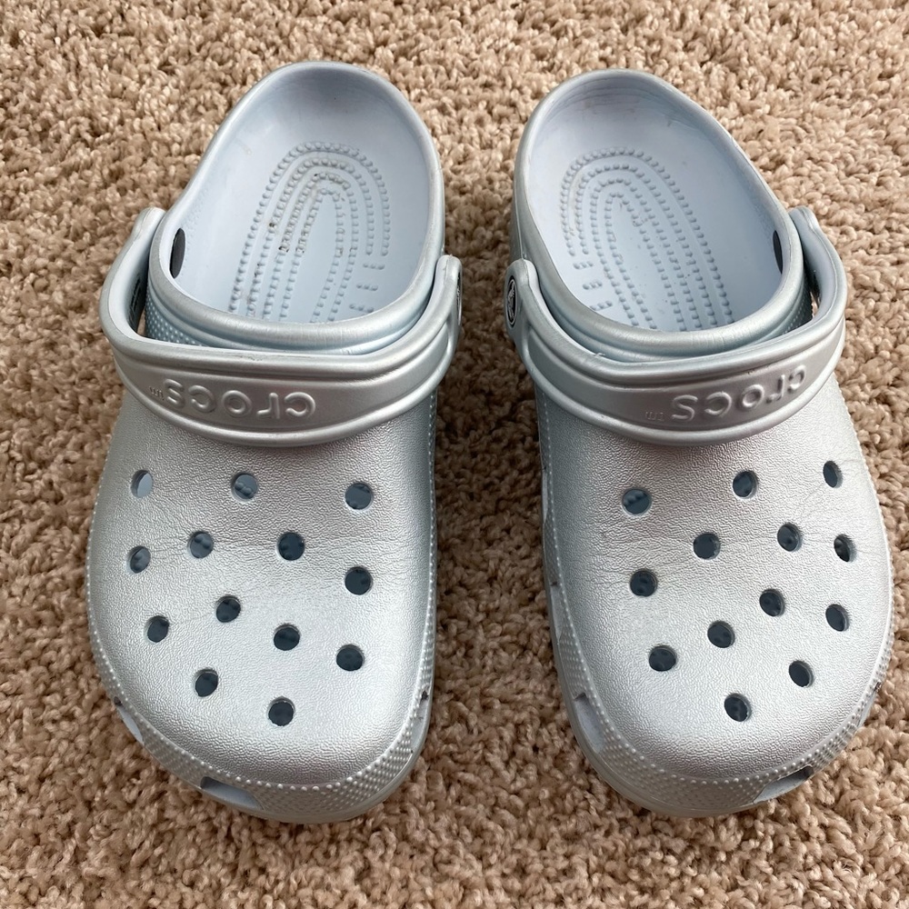 Metallic Icy Blue Crocs 8w/6m